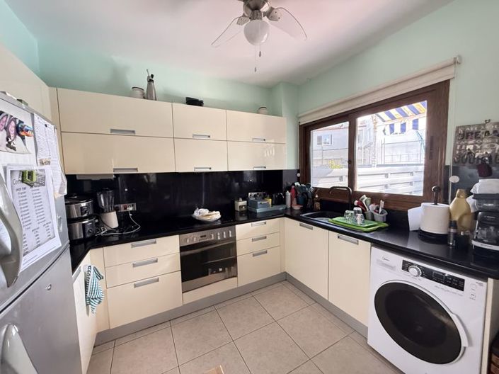 Image No.10-2 Bed Villa for sale