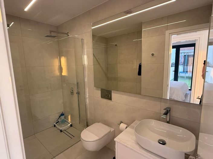 Image No.12-4 Bed Villa for sale