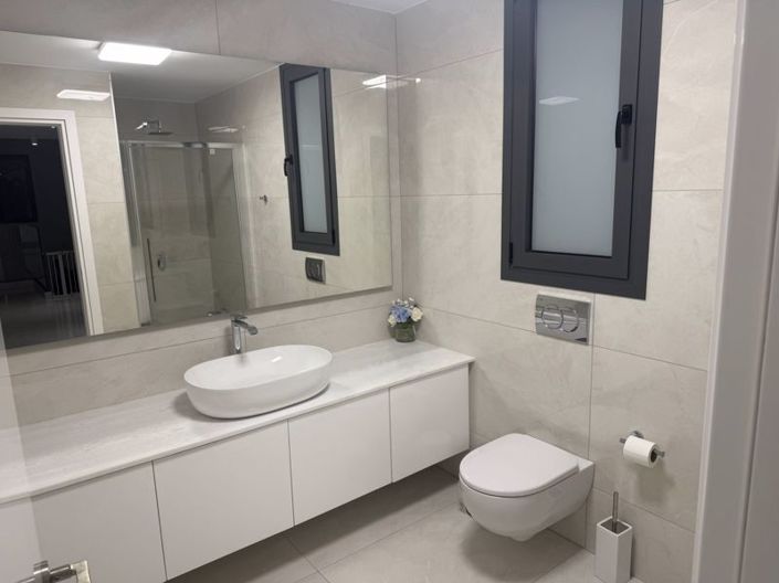 Image No.13-4 Bed Villa for sale