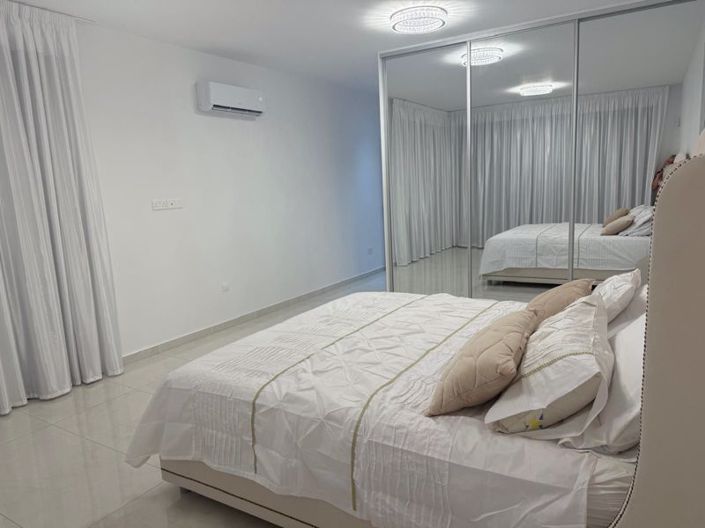 Image No.20-4 Bed Villa for sale