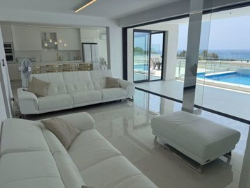 photo-2025-11-06-12-44-17