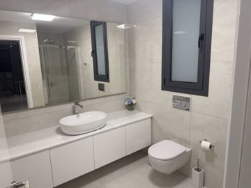 photo-2025-11-06-12-44-12-1