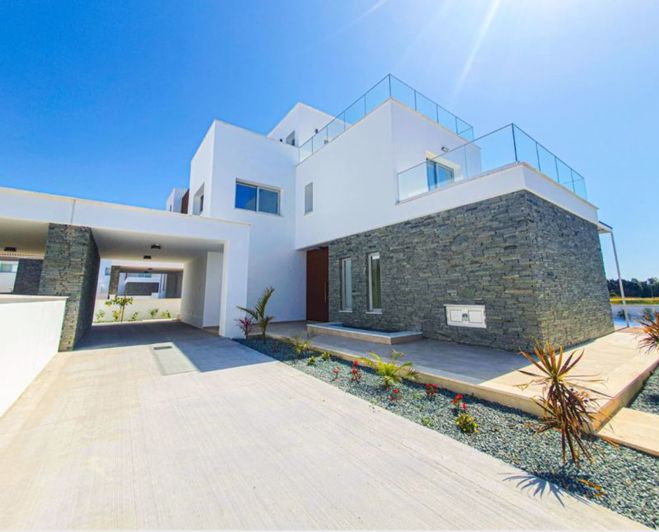 Image No.2-4 Bed Villa for sale