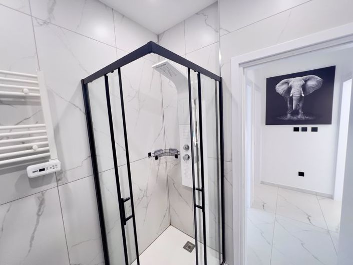 Image No.10-3 Bed Villa for sale