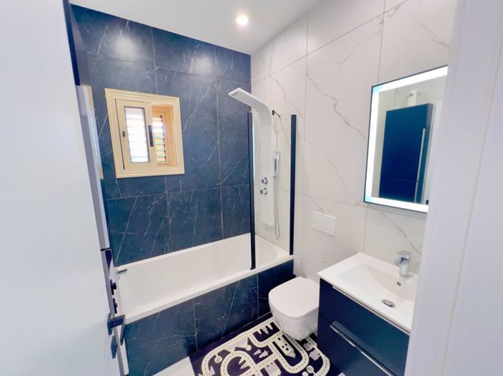 Image No.12-3 Bed Villa for sale