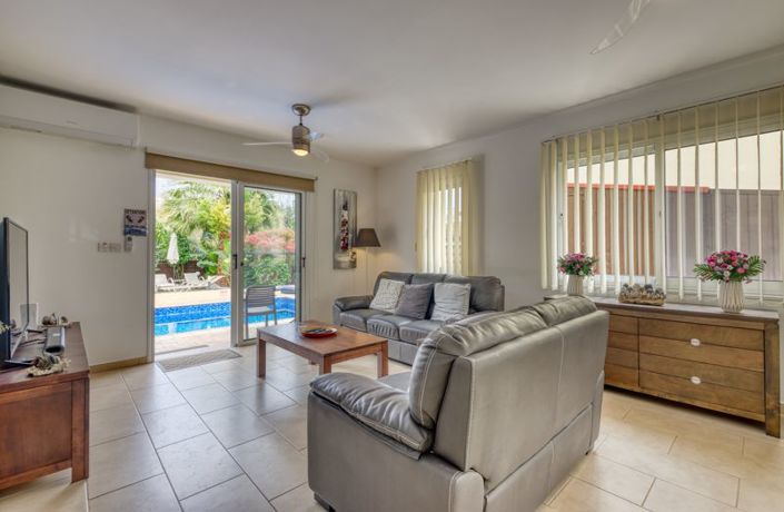 Image No.5-Villa de 3 chambres à vendre à Pernera