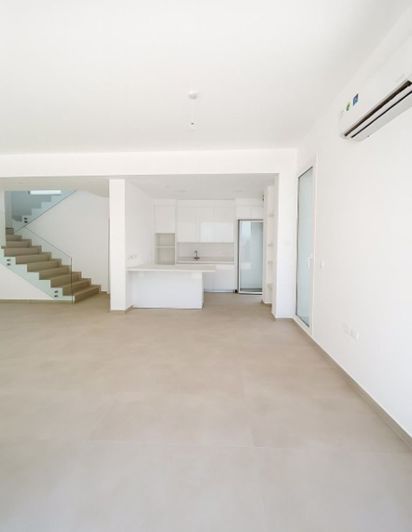 Image No.4-3 Bed Villa for sale