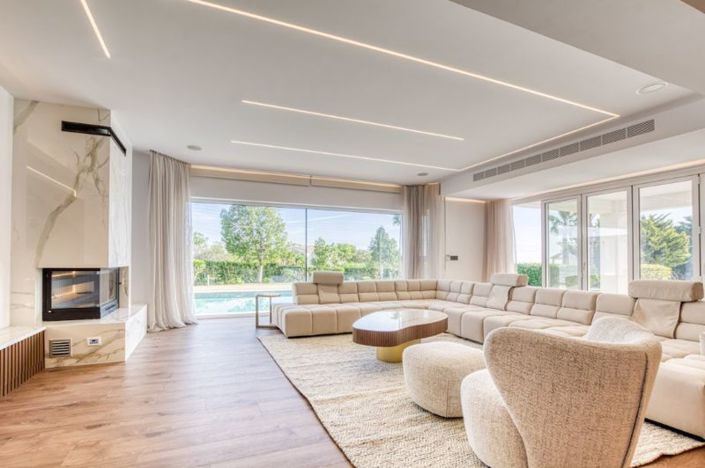 Image No.3-4 Bed Villa for sale