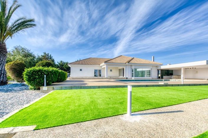 Image No.40-4 Bed Villa for sale