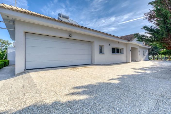 Image No.42-4 Bed Villa for sale