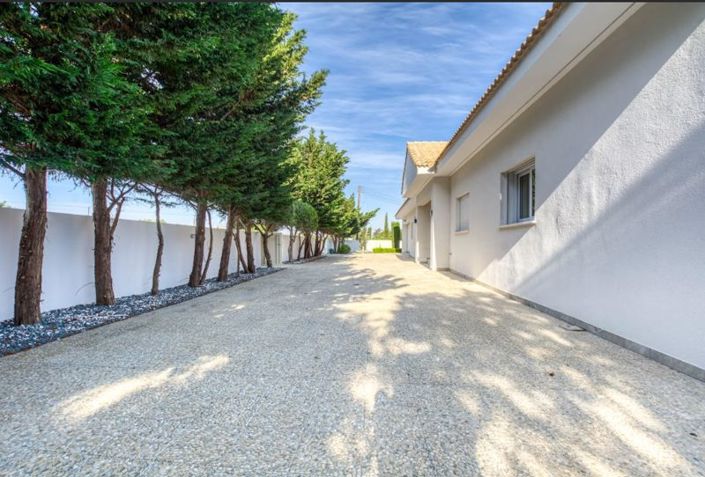 Image No.45-4 Bed Villa for sale