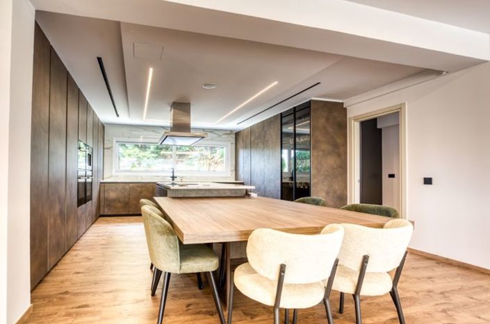 Image No.9-4 Bed Villa for sale