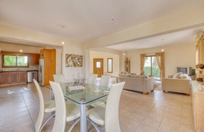 kitchen-lounge-dining-1