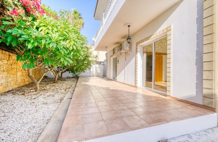 Image No.25-Villa de 4 chambres à vendre à Kokkines