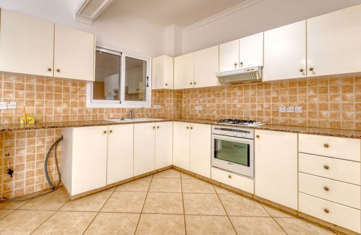 Image No.6-Villa de 4 chambres à vendre à Kokkines