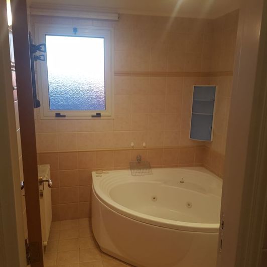 Image No.10-7 Bed Villa for sale