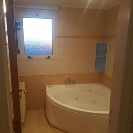 img-9fcd489f4b21905883985e60f5d3c9c4-v