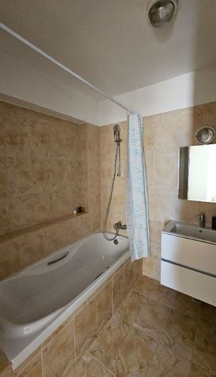 Image No.10-6 Bed Villa for sale