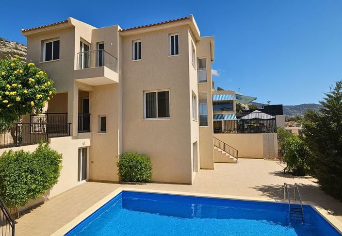 Image No.13-6 Bed Villa for sale