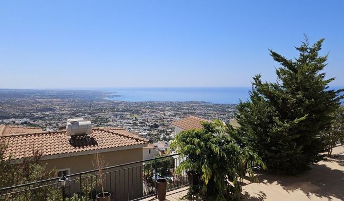 Image No.2-6 Bed Villa for sale