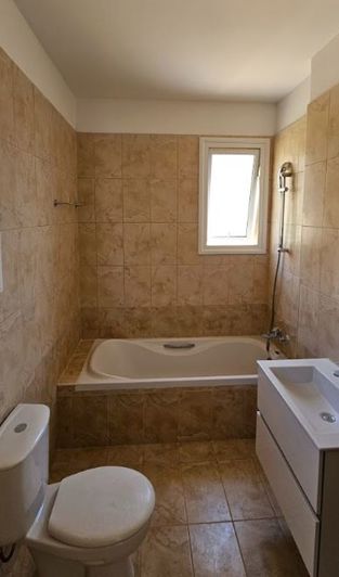 Image No.10-6 Bed Villa for sale