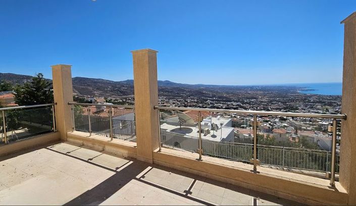 Image No.8-6 Bed Villa for sale