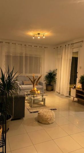 Image No.2-Appartement de 2 chambres à vendre à Universal