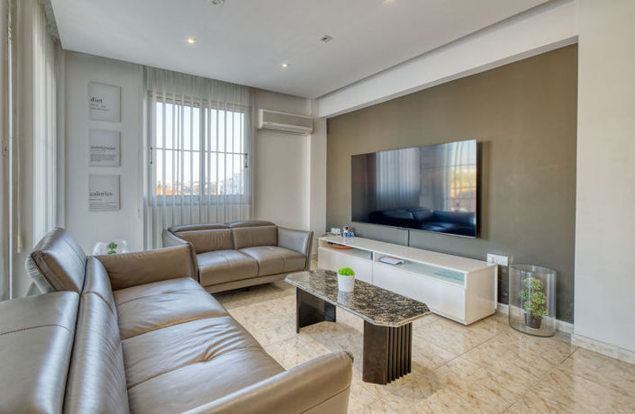 Image No.6-3 Bed Apartment for sale