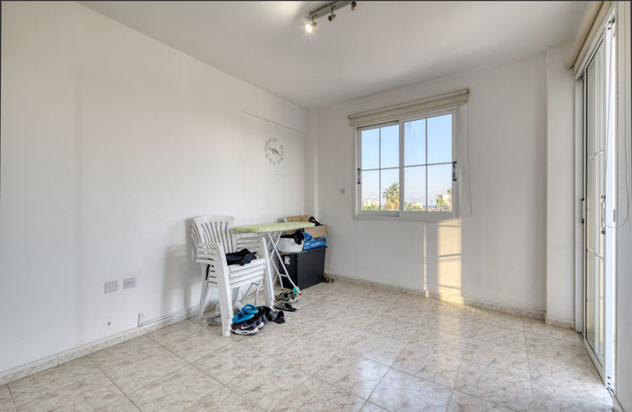 Image No.10-3 Bed Apartment for sale