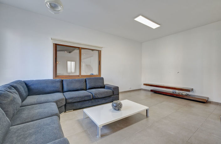 Image No.7-4 Bed Villa for sale