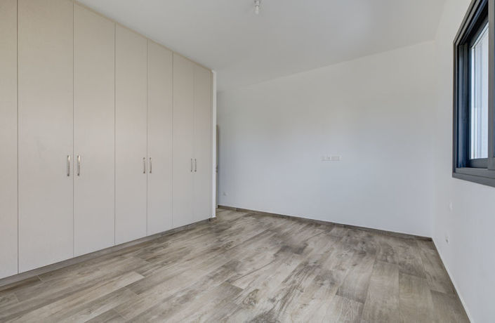 Image No.8-4 Bed Villa for sale