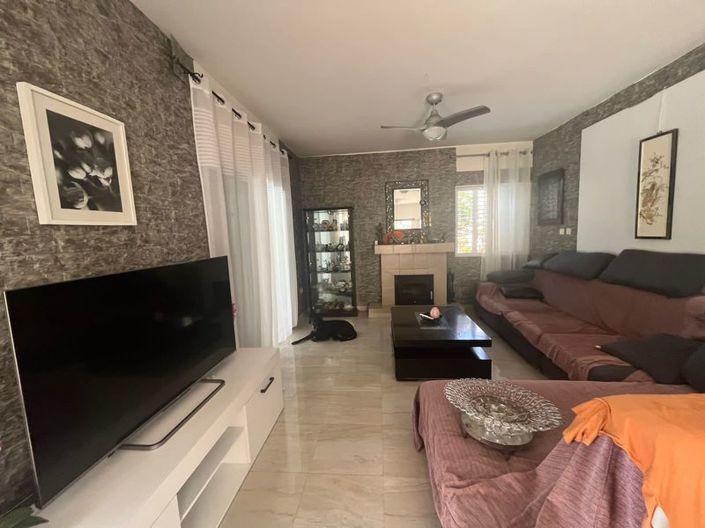 Image No.8-4 Bed Villa for sale