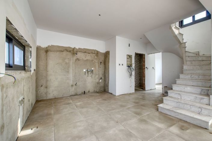 Image No.6-3 Bed Villa for sale