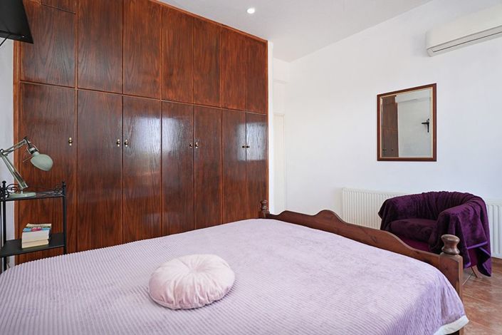 Image No.10-3 Bed Villa for sale