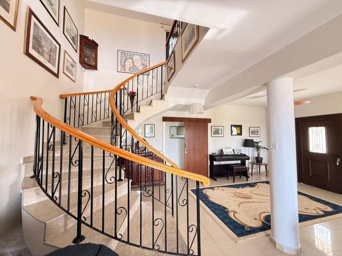 Image No.17-4 Bed Villa for sale