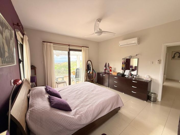 Image No.24-4 Bed Villa for sale