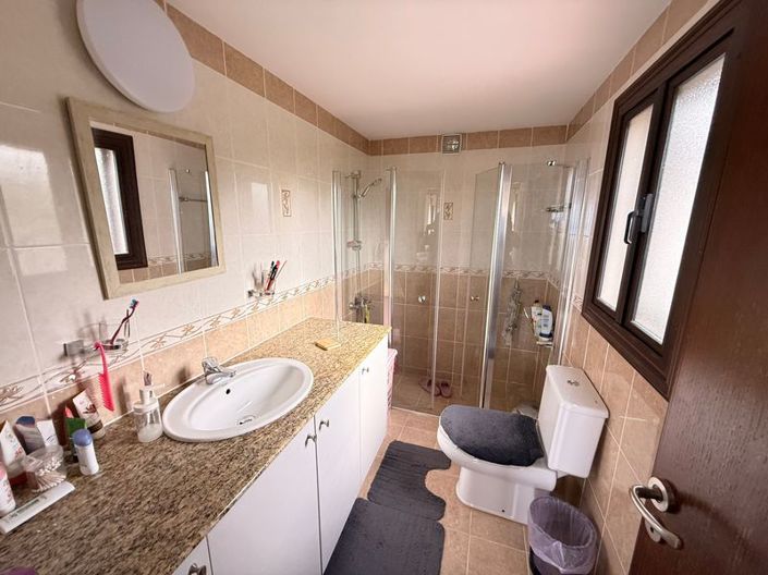 Image No.25-4 Bed Villa for sale