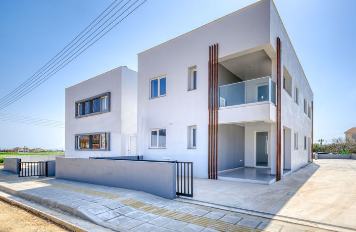 Image No.21-3 Bed Apartment for sale