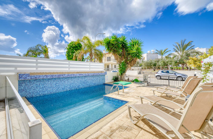 Image No.16-2 Bed Villa for sale