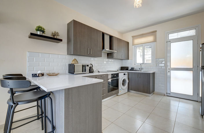 Image No.4-2 Bed Villa for sale