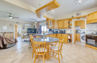 kitchen-dining-2nd-lounge-2