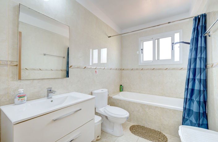 Image No.18-3 Bed Villa for sale