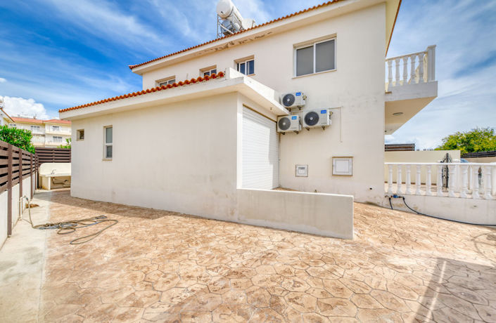 Image No.19-3 Bed Villa for sale