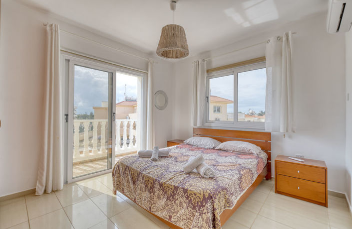 Image No.9-3 Bed Villa for sale