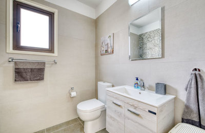 family-bathroom-2