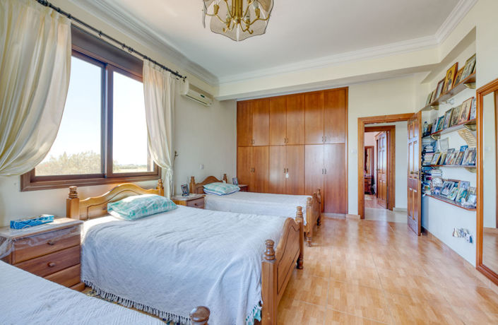 Image No.21-5 Bed Villa for sale