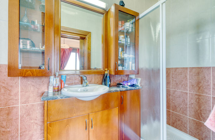 Image No.26-5 Bed Villa for sale