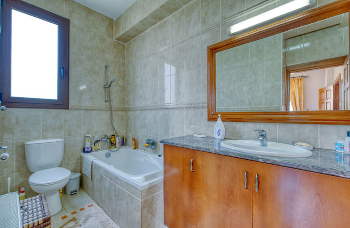 Image No.33-5 Bed Villa for sale