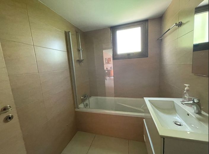 Image No.23-2 Bed Bungalow for sale