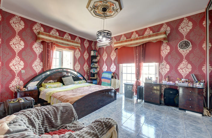 Image No.18-4 Bed Villa for sale